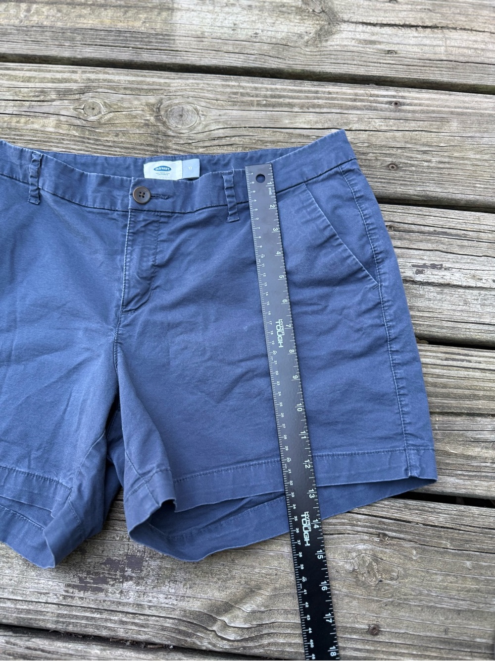Old Navy Women's 12 Navy Blue Bermuda Shorts Blue - Picture 4 of 9